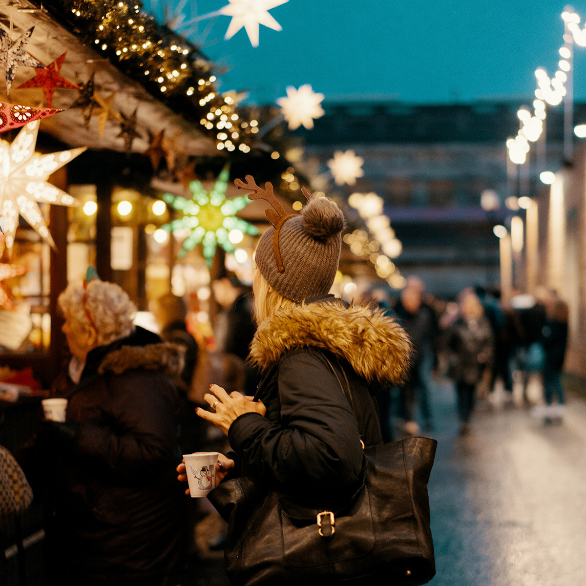 Schaustellerbetrieb Fichna, Dortmund - Volksfeste, Jahrmärkte, Kirmes, Weihnachtsmarkt. Lizenzfrei: Foto von Ross Sneddon auf Unsplash.com